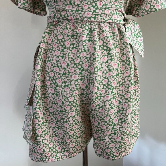 NASTY GAL Pink Green Floral Short Sleeve Romper Size 8 - Picture 5 of 8